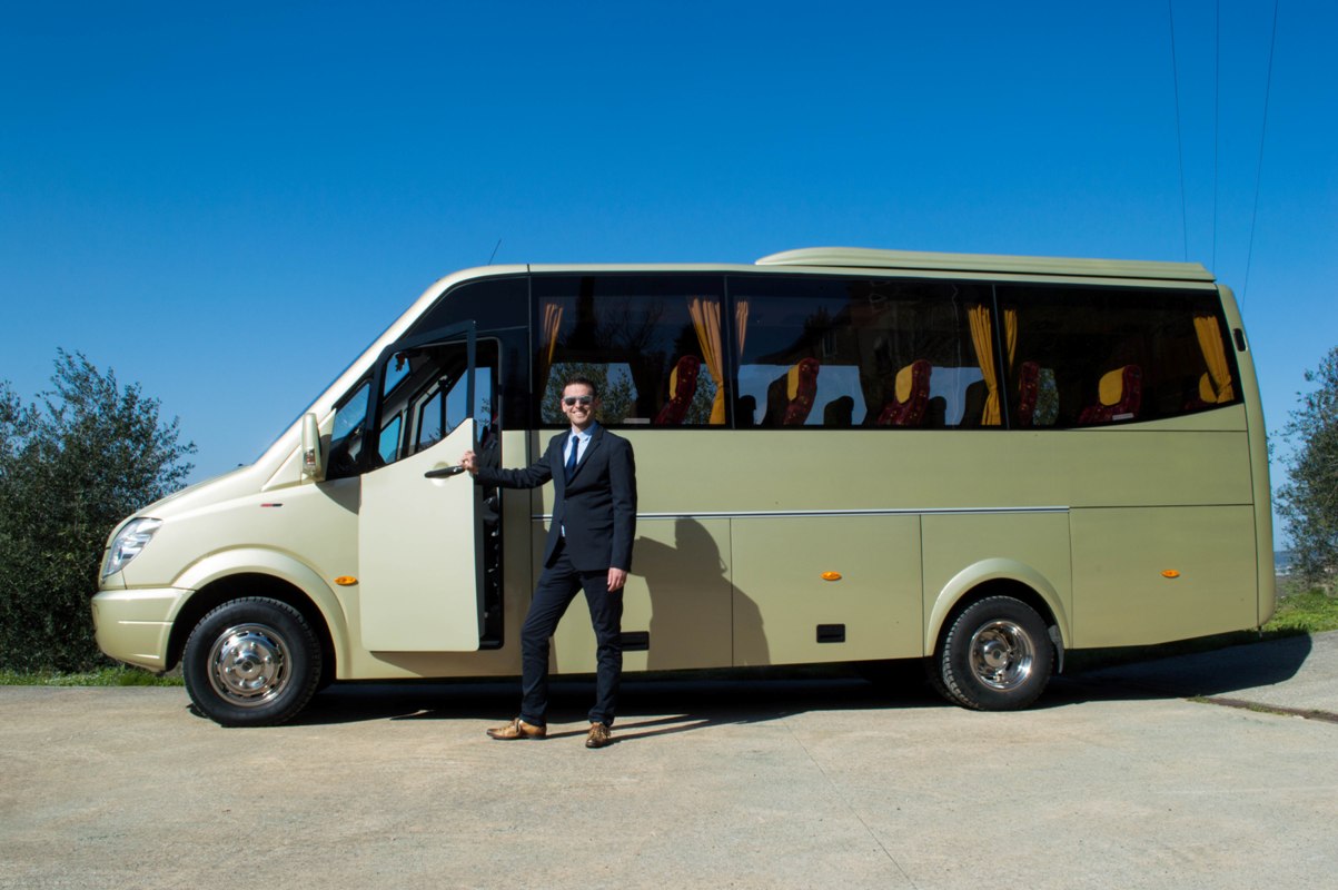 Minibus with driver in Tuscany
