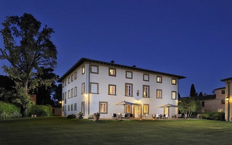 Historical villa in Tuscan by night