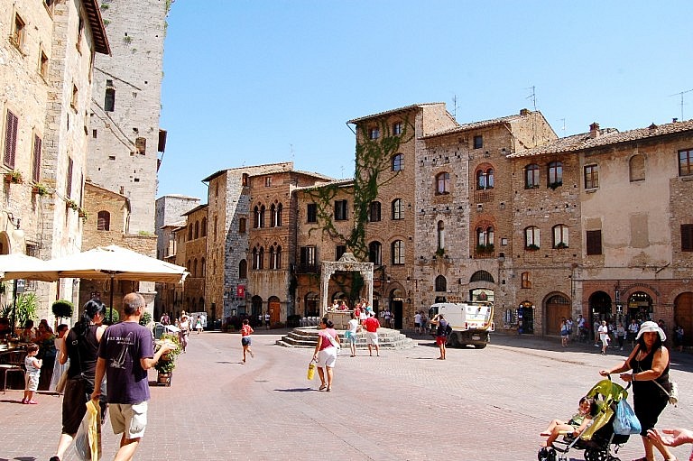 Central square of San Gimignano