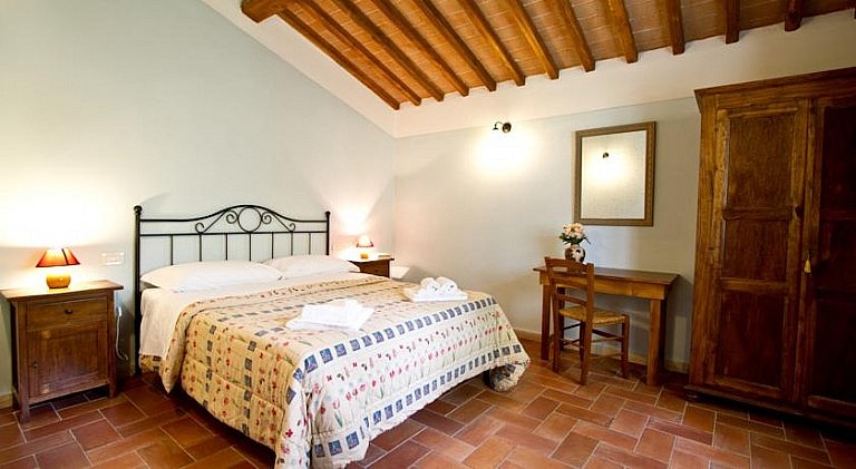 Double bedroom with Tuscan atmosphere