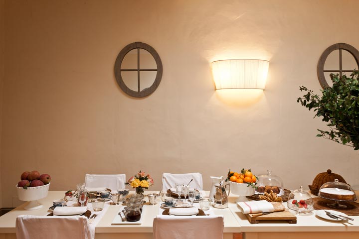 Luxurious breakfast in Tuscan villa with accommodation