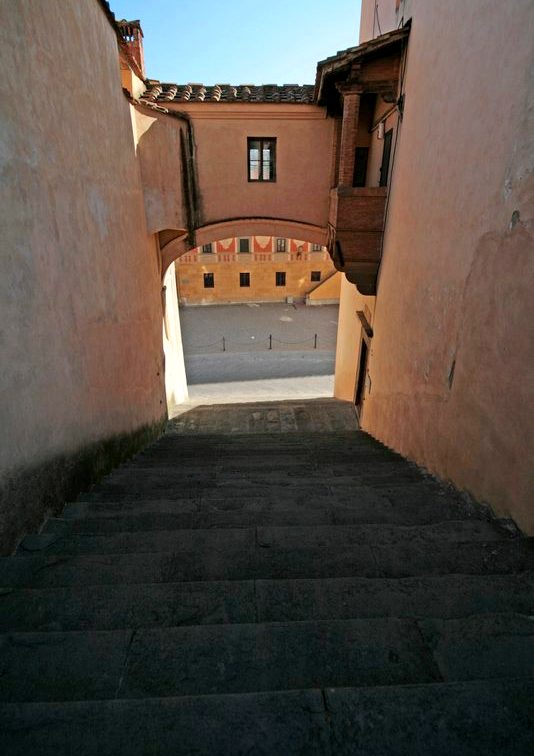 A little lane connecting two central squares of San Miniato