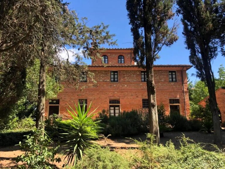 Private villa for 12 people in the area of Terricciola