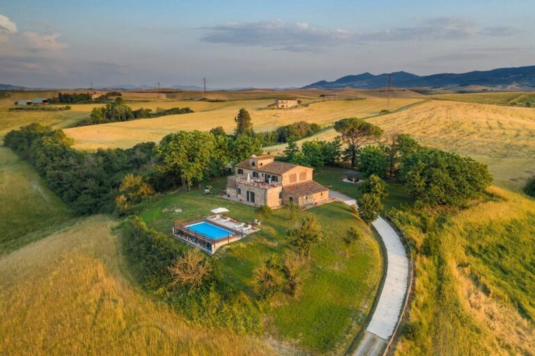 Holiday home with a wonderful view over the Pisan hills