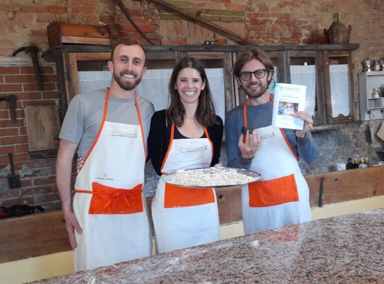 Typical Tuscan cooking class with lunch