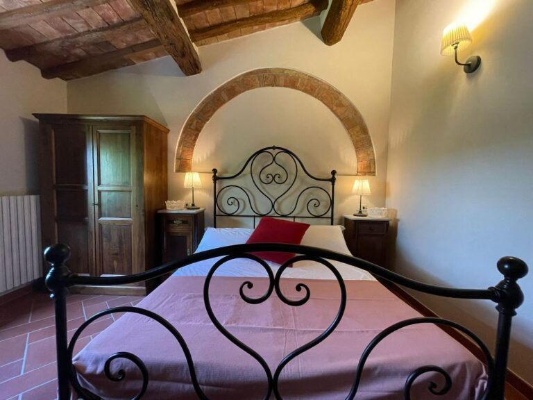 Private villa for 7 people