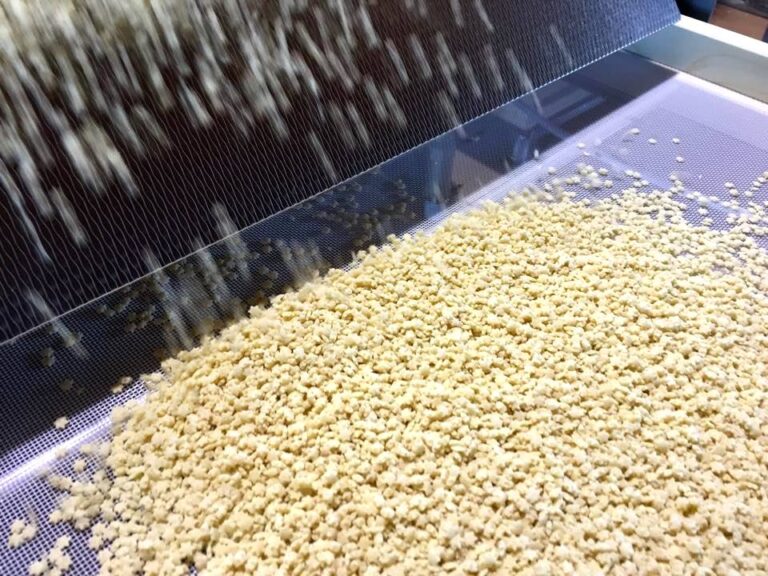 Arianna & Friends offers exclusive visit to the pasta company near Volterra