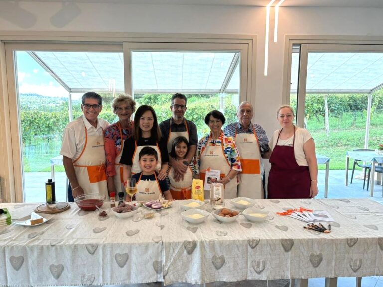 Cooking class and wine tour in the San Miniato district