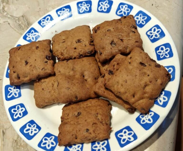 Biscotti with chocolate