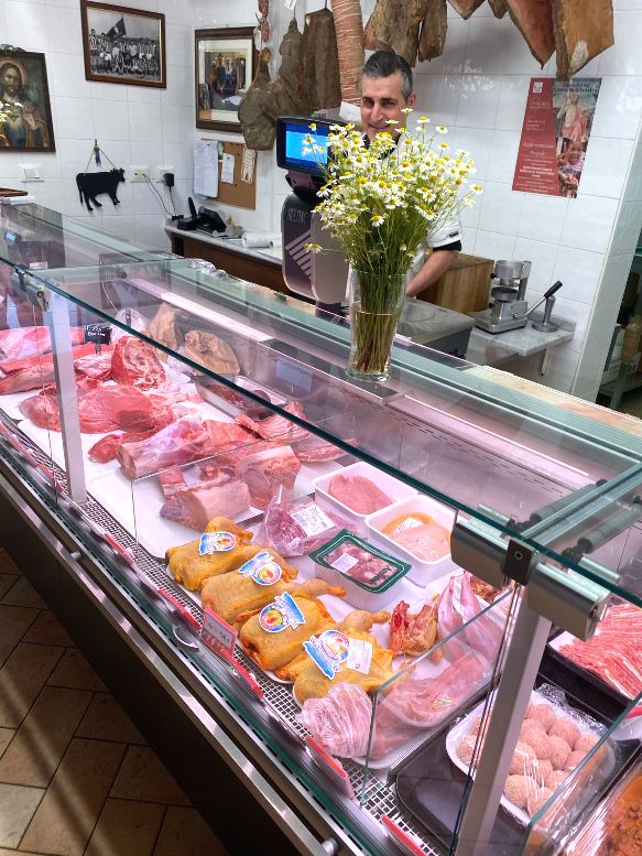 Shopping and cooking class in the village of Peccioli