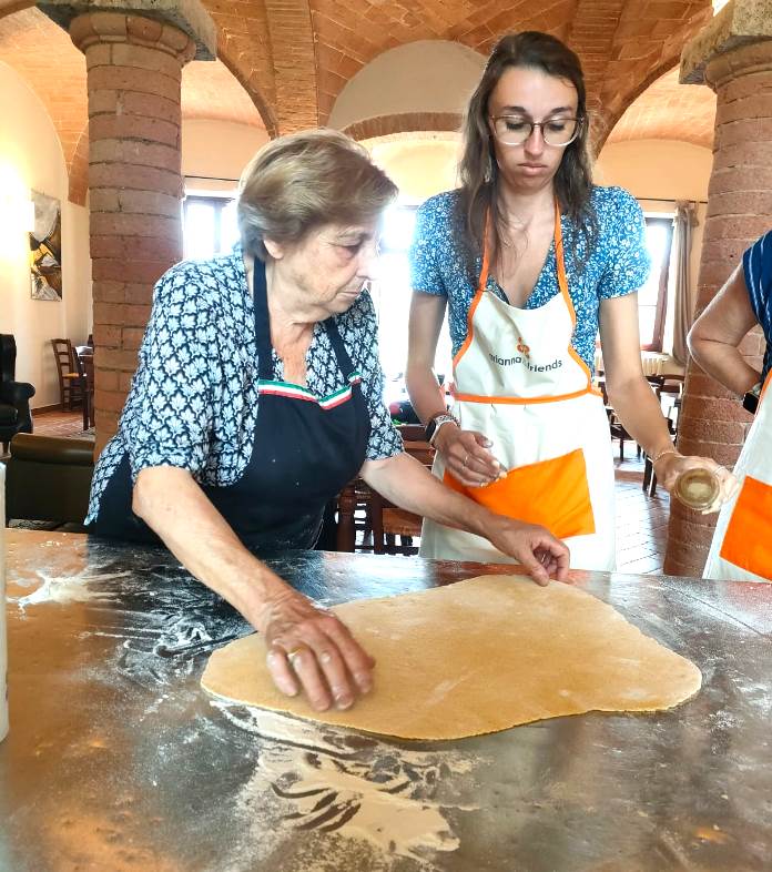 Private cooking class focused on pasta making