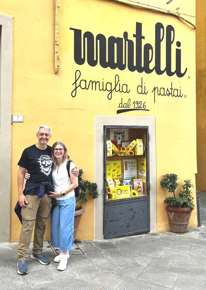 Vespa tour with the visit to the Martelli company in Lari