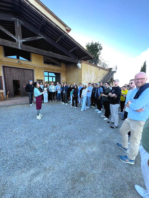 Guided excursion at the winery near Terricciola with following lunch