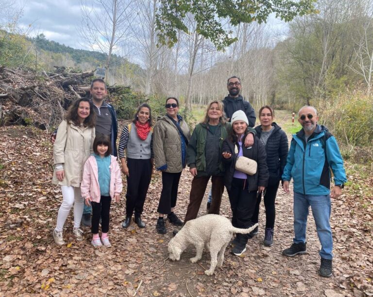 Truffle experience for groups in San Miniato with Arianna and Friends