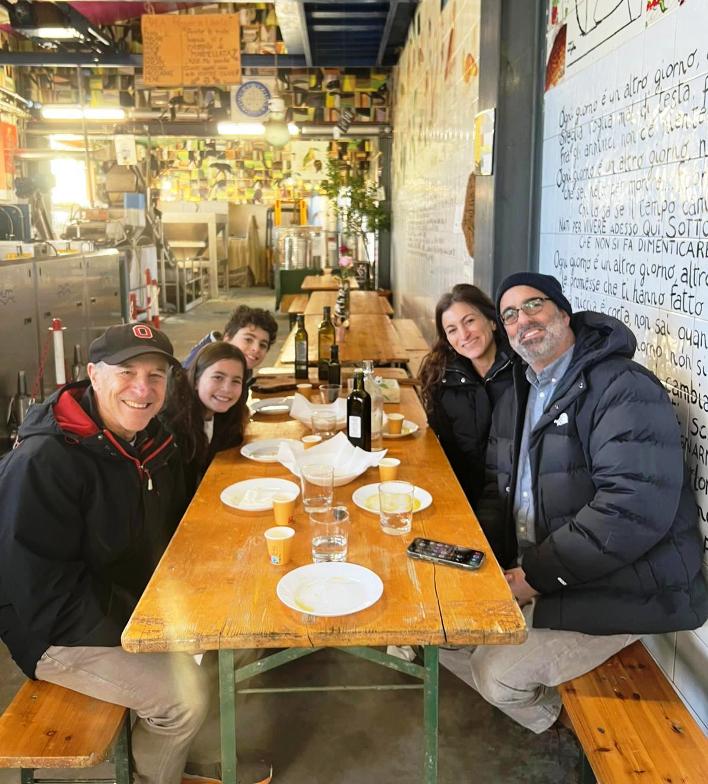 Typical olive oil tasting session in Chianni