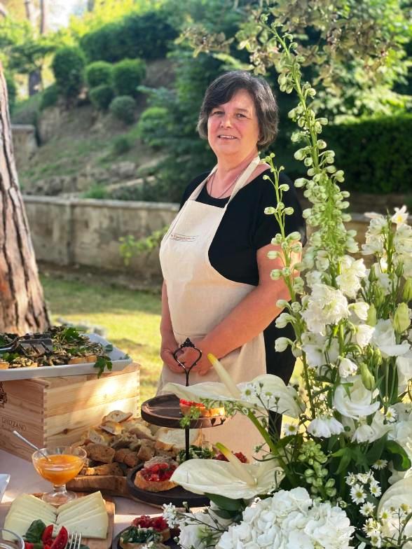 Our assistant Mariagrazie serving Tuscan appetizers