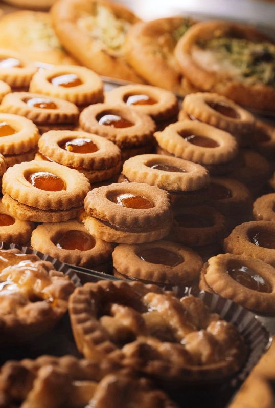 The pastry biscuits made at the pastry shop in Peccioli are simply delicious