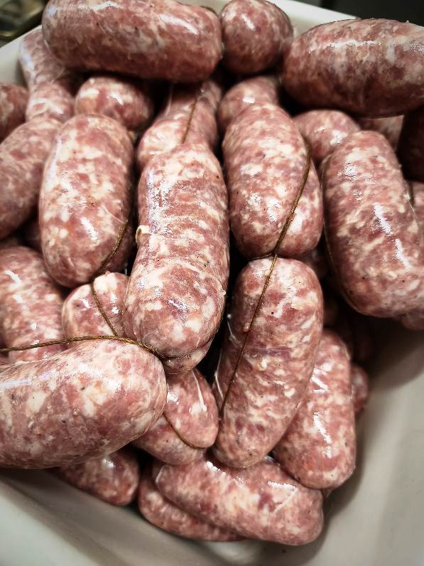 Pork sausages are one of the best Tuscan preparations and can be eaten even raw