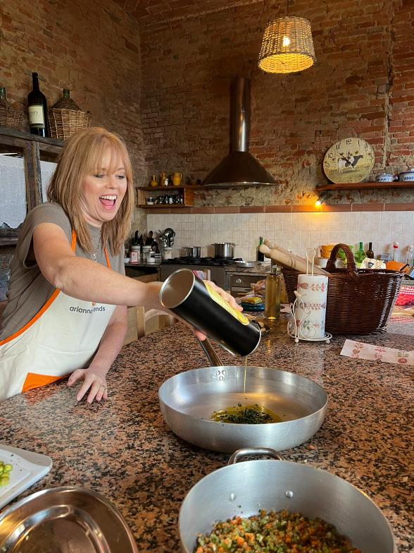 Extra virgin olive oil experience at Rita's farm
