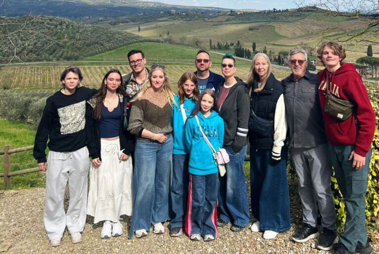 Vinci wine tour with wine tasting
