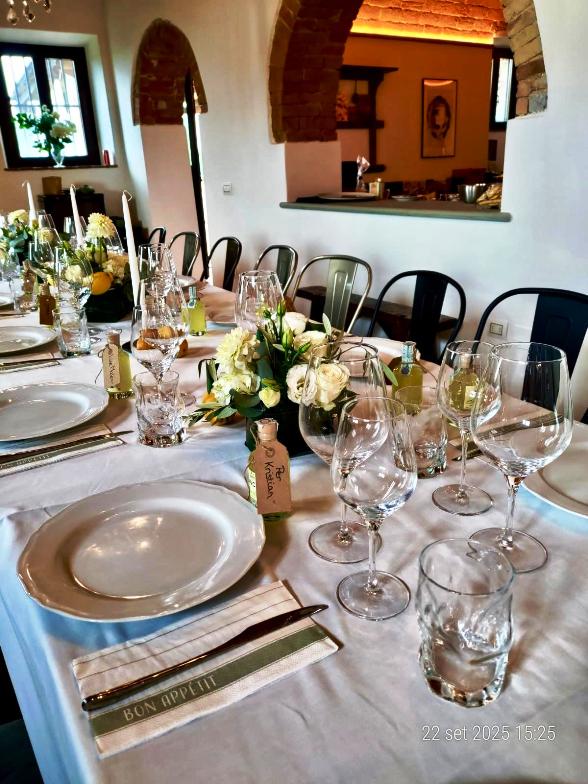 Table ready for the wedding party
